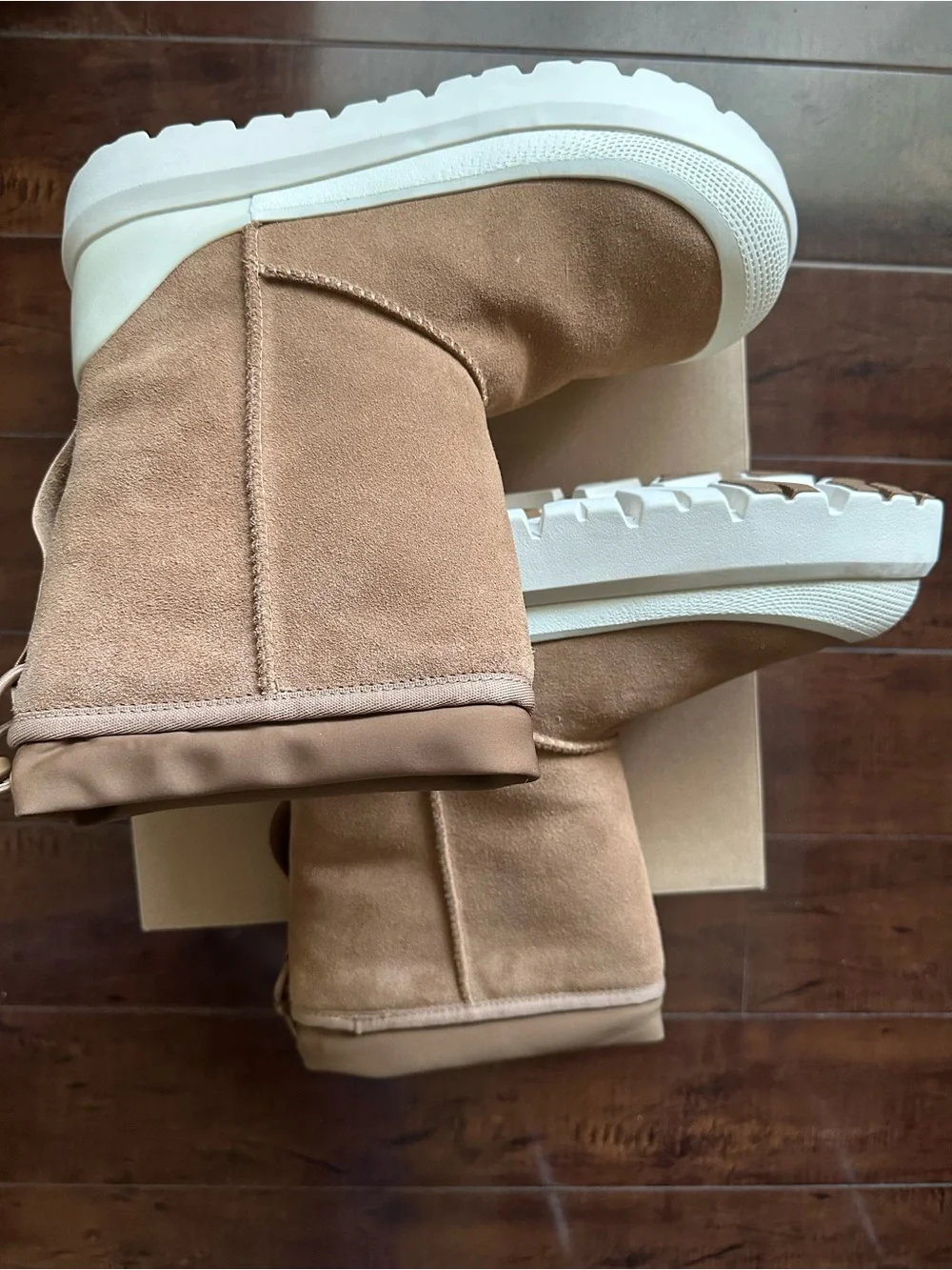 UGG men’s slip